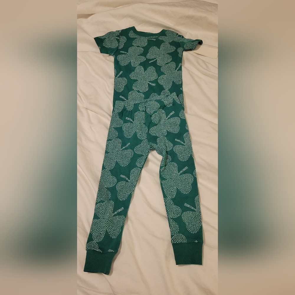 Carter's 2t pajamas